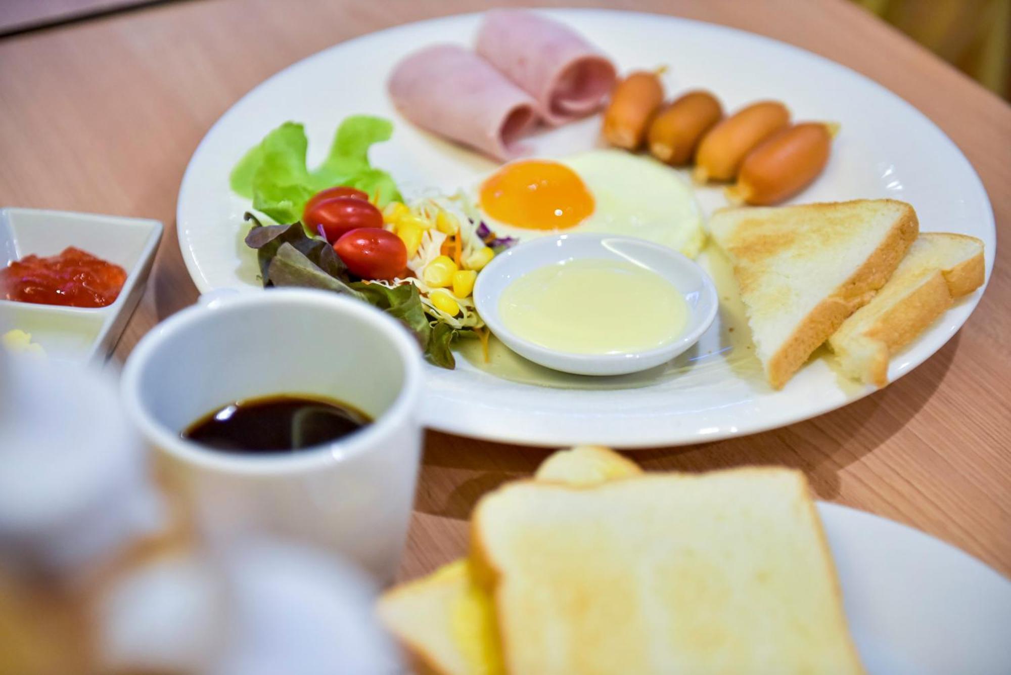 The Proud Exclusive Hotel-Sha Plus Nakhon Pathom Esterno foto